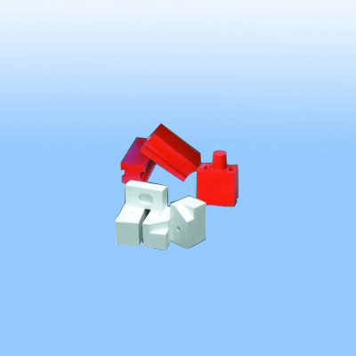Moulded compounds for end insulation